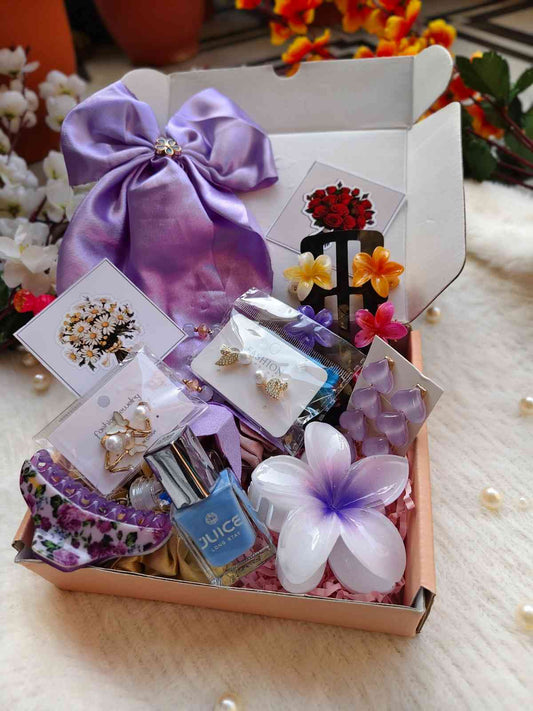 Luxury Lavender Aesthetic Gift Hamper | Premium Birthday Gift Box for Girls | Cute Purple Surprise Hamper