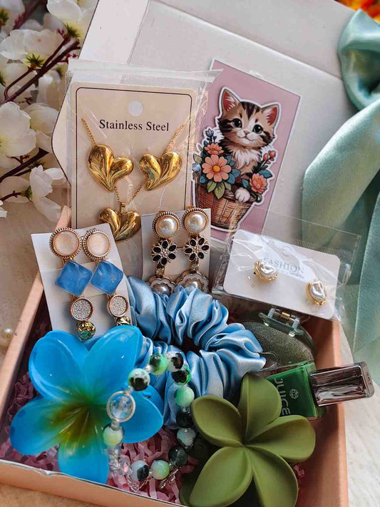 Luxury Blue Aesthetic Gift Hamper | Premium Birthday Gift Box for Girls | Cute Surprise Gift