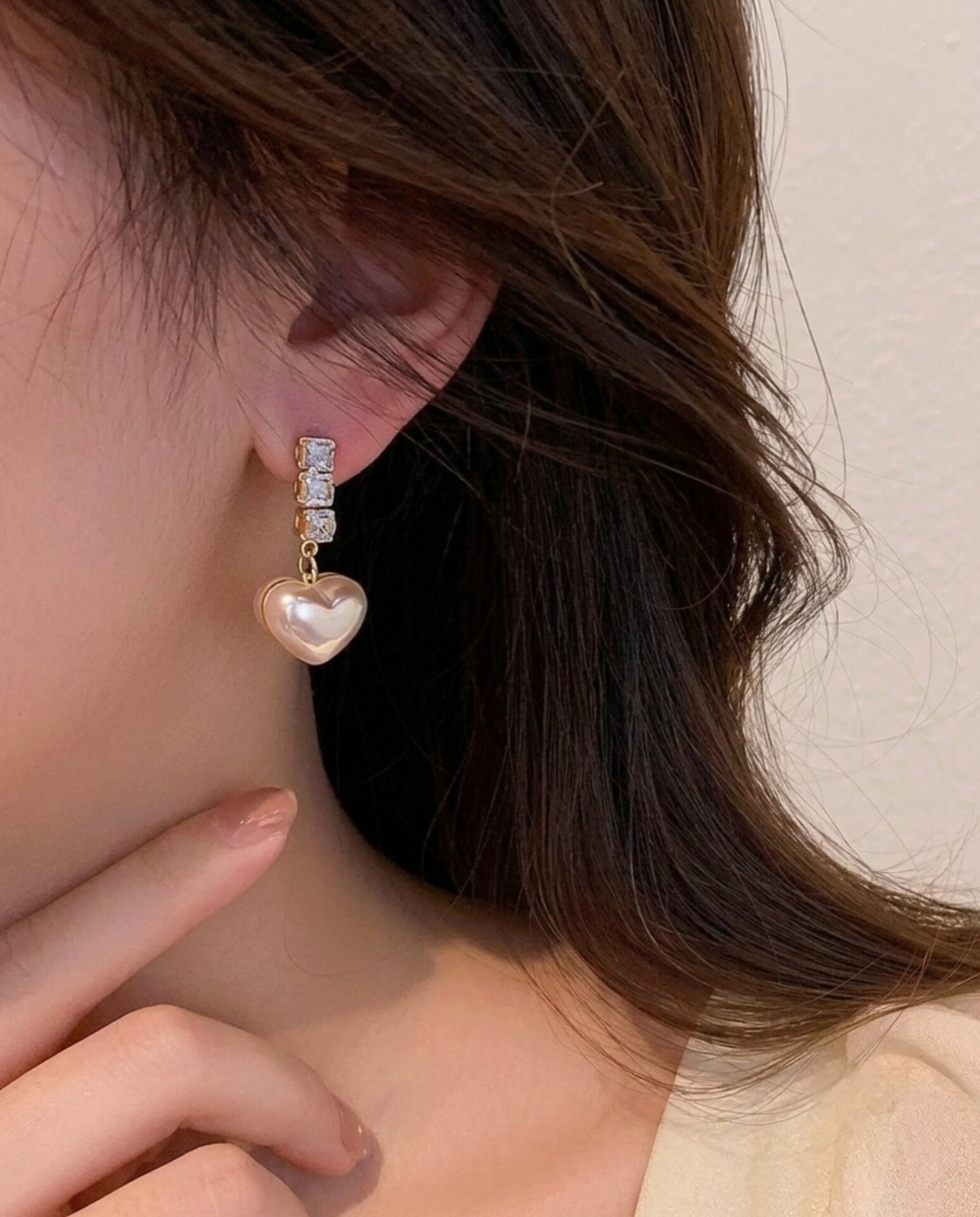 Silver CZ Pearl Heart Drop Earrings – Sparkling Crystal Dangles